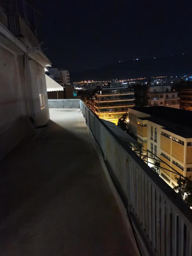 Penthouse Spacious W Super Wifi & Terrace, 2 Min From Metro Athens Exterior photo
