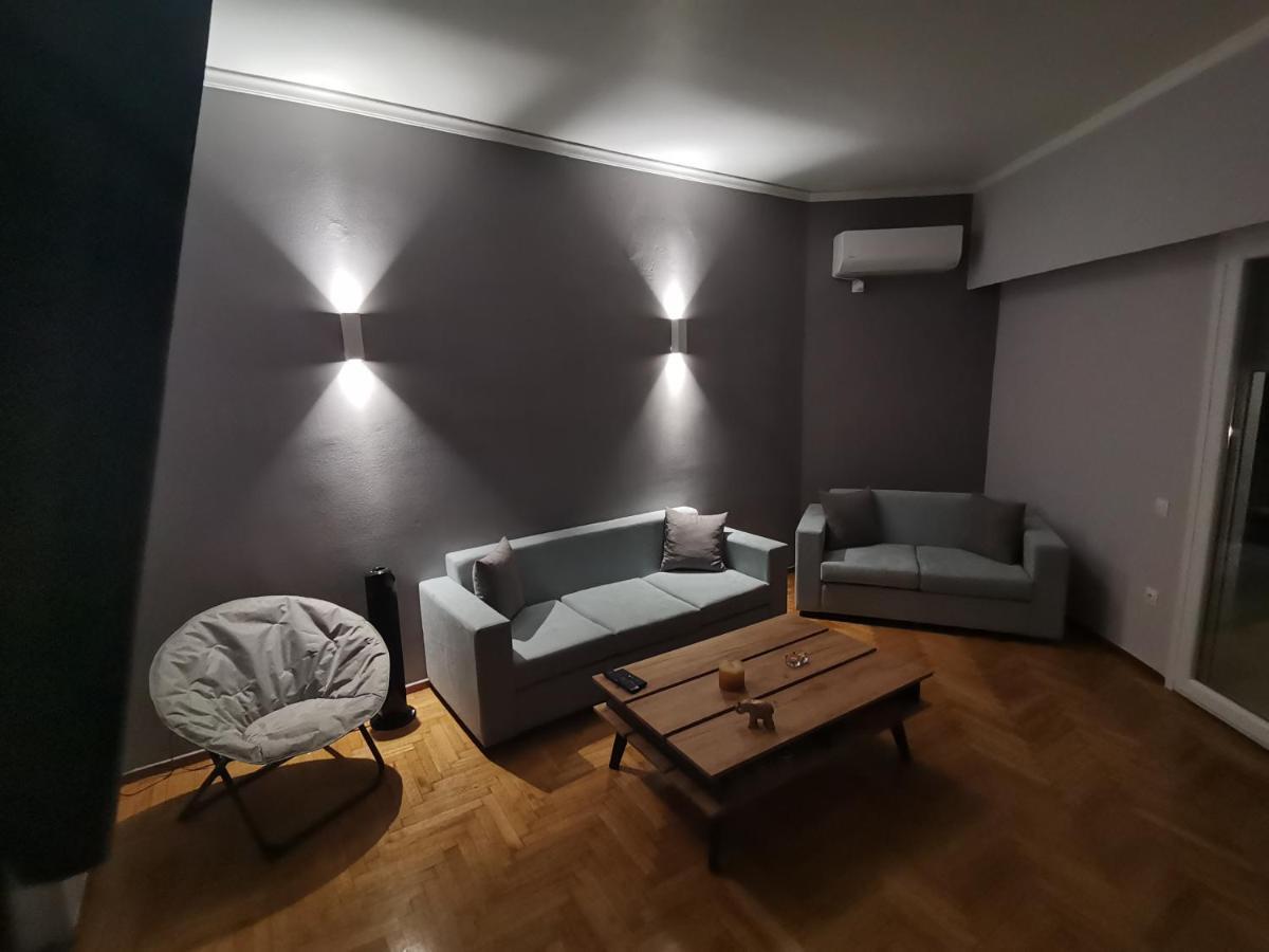 Penthouse Spacious W Super Wifi & Terrace, 2 Min From Metro Athens Exterior photo