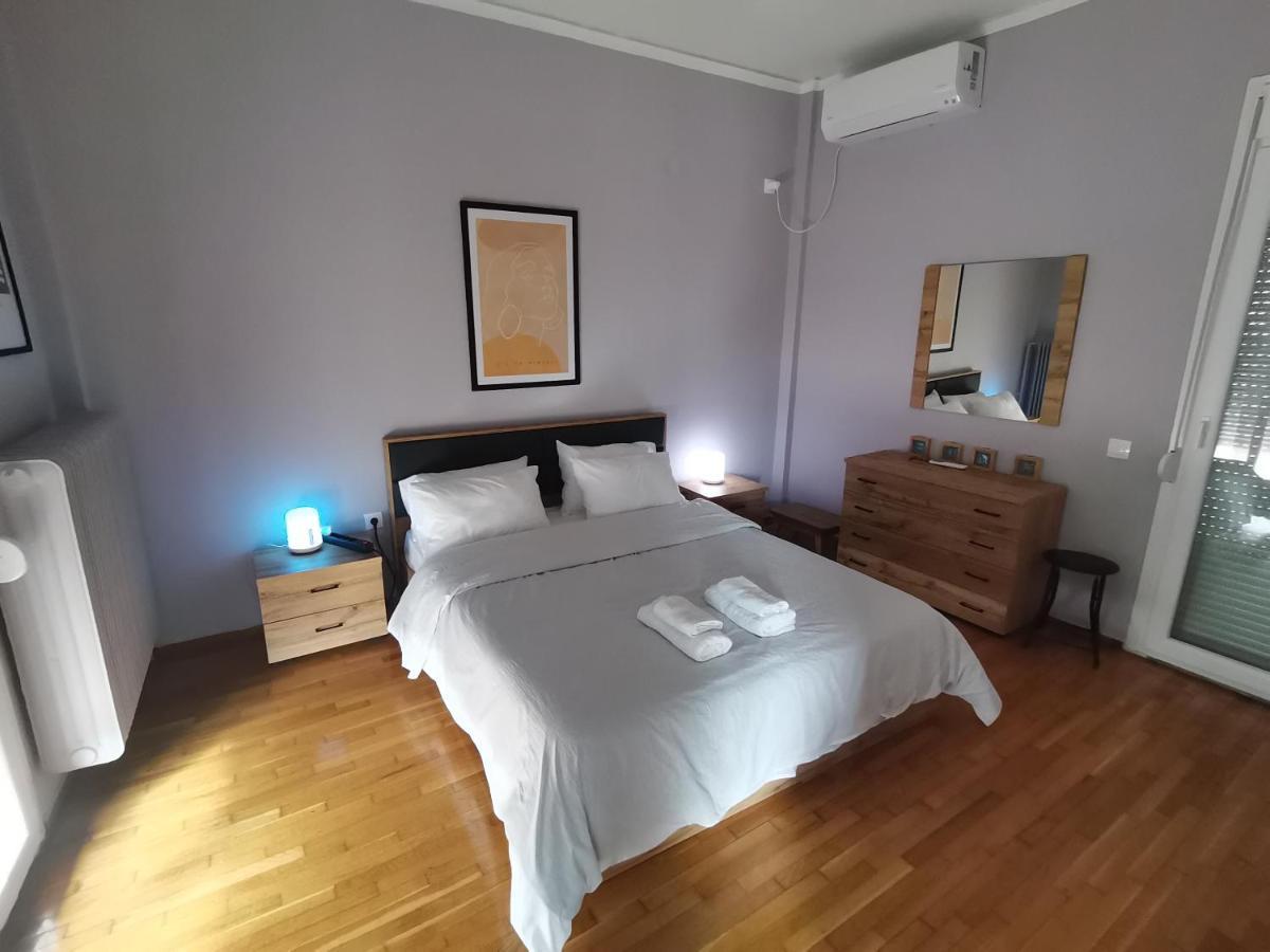 Penthouse Spacious W Super Wifi & Terrace, 2 Min From Metro Athens Exterior photo
